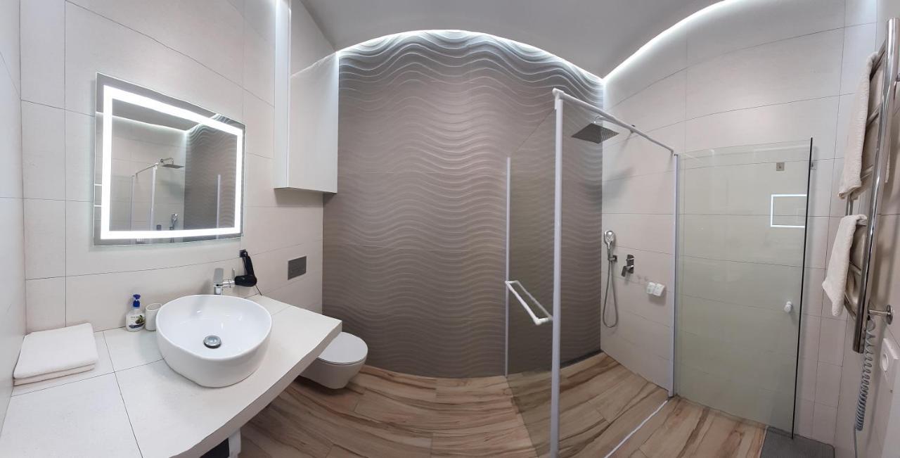 Красивая Квартира С Шикарным Видом У Метро Apartamento Kiev Exterior foto